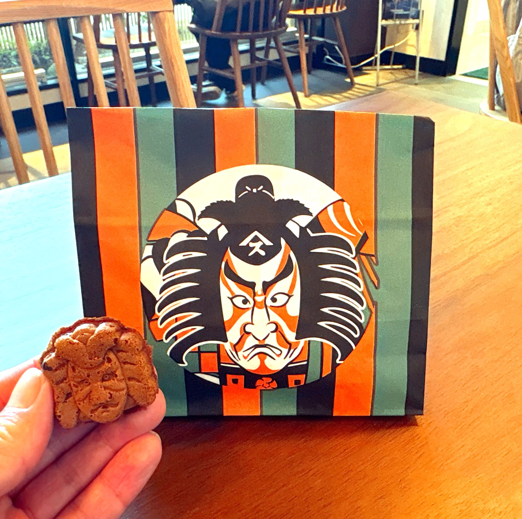 パッケージが伝える“歌舞伎役者体験” ~房の駅 成田参道 弐~