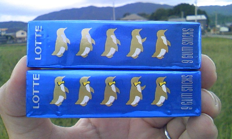 新作発見！蝶ネクタイ姿のロッテ「クールミントガム」を見つけました