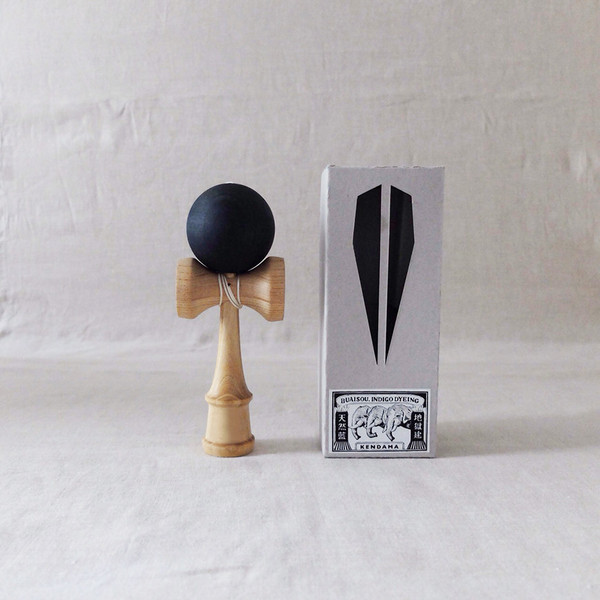 kendama_1_870_grande